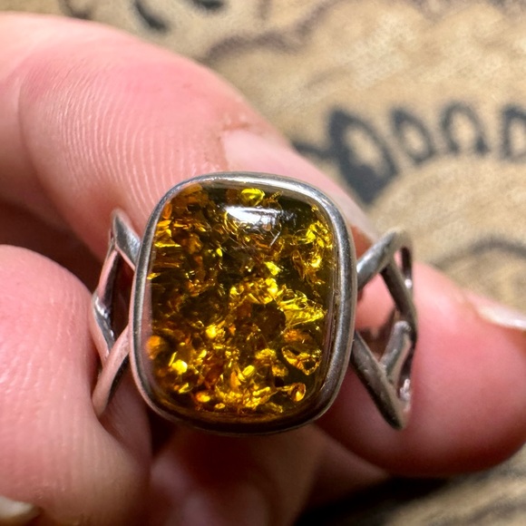 Silver and amber ring. - Picture 16 of 17
